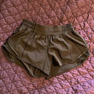EUC Lululemon Hotty Hot Shorts